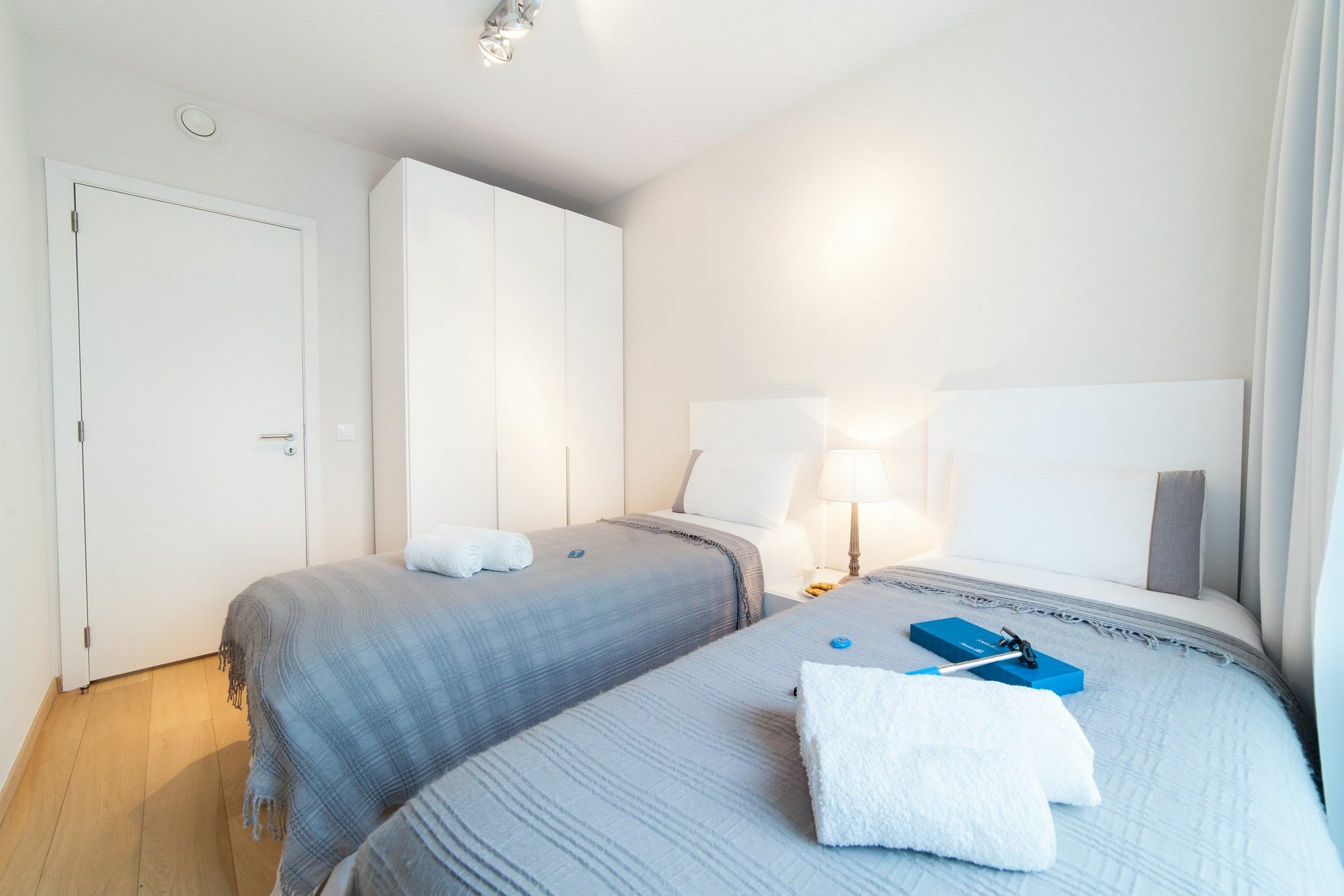 Sweet Inn Apartments - Madou Brussels Exterior photo