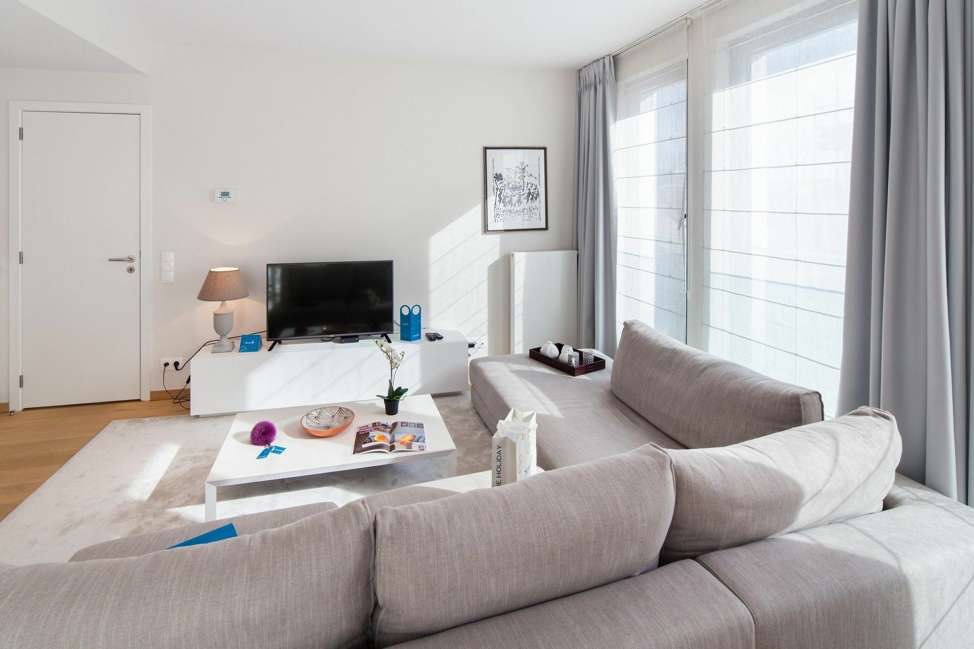 Sweet Inn Apartments - Madou Brussels Exterior photo